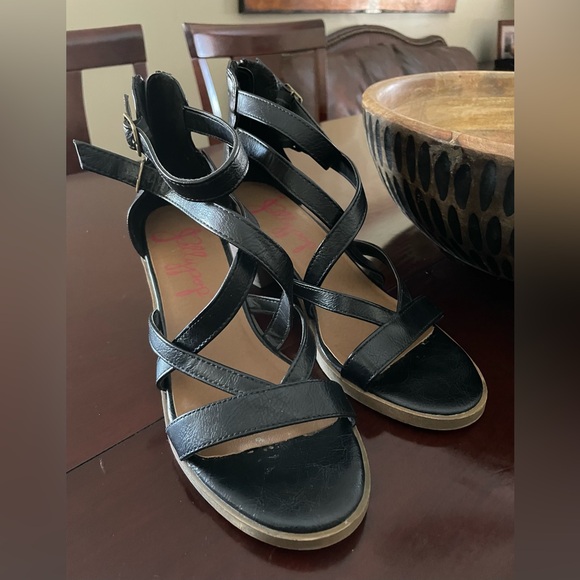 Jellypop Zipper Back Heel Ankle Strap Sandals Black Manmade Women’s Size 10 - Picture 6 of 11